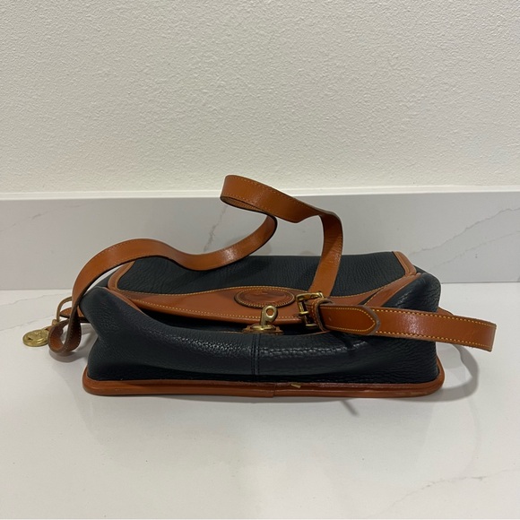 Vintage Dooney & Bourke Leather Crossbody Bag Navy Brown Pebbled Strap - Picture 5 of 13